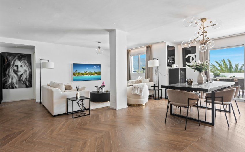 Revente - Apartment -
Marbella - Nueva Andalucía