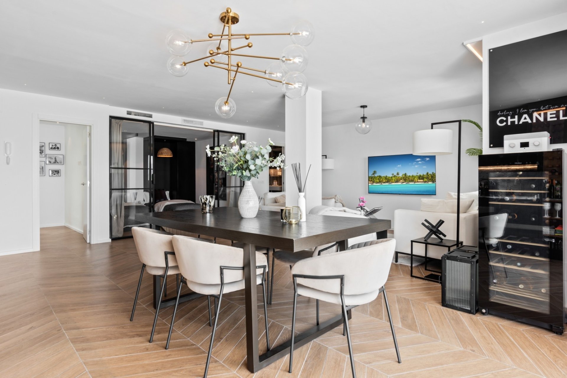 Revente - Apartment -
Marbella - Nueva Andalucía