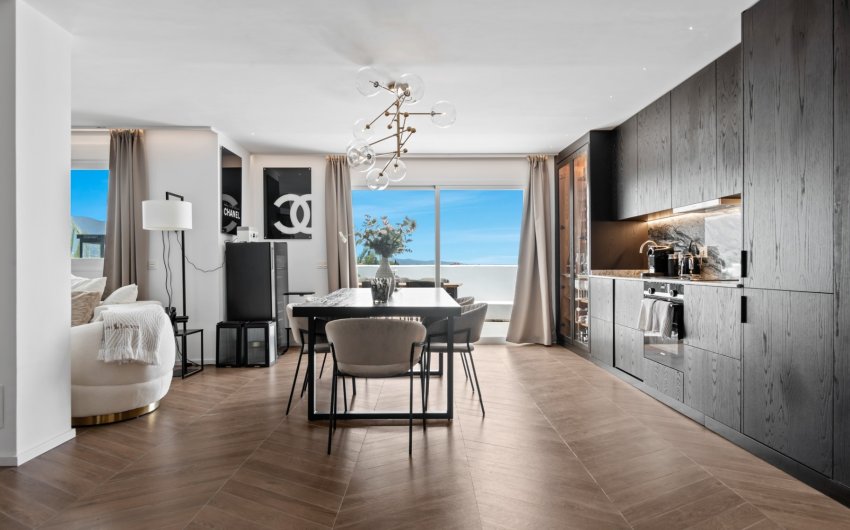 Revente - Apartment -
Marbella - Nueva Andalucía
