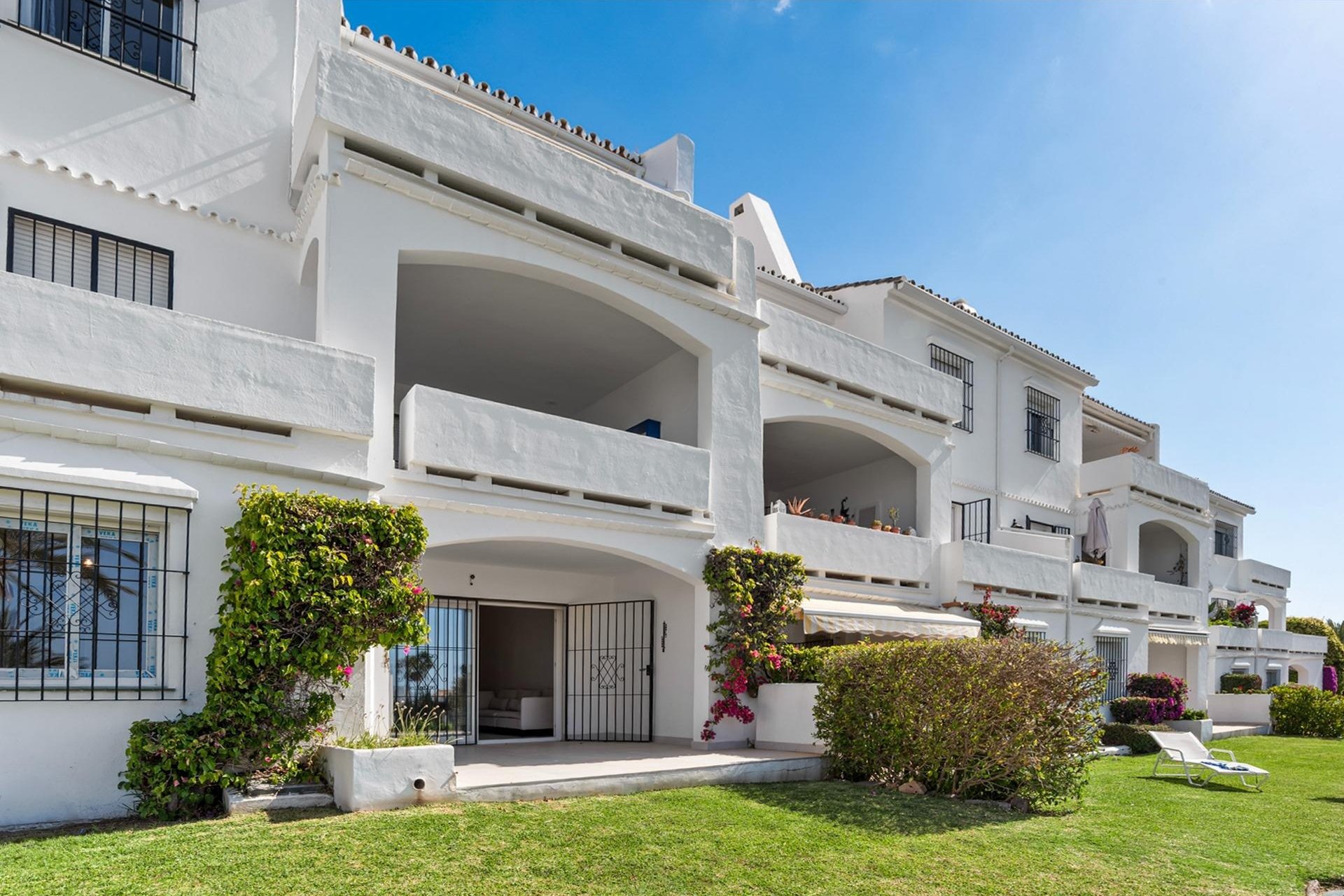 Revente - Apartment -
Marbella - Nueva Andalucia