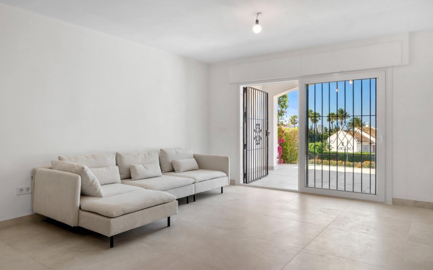 Revente - Apartment -
Marbella - Nueva Andalucia