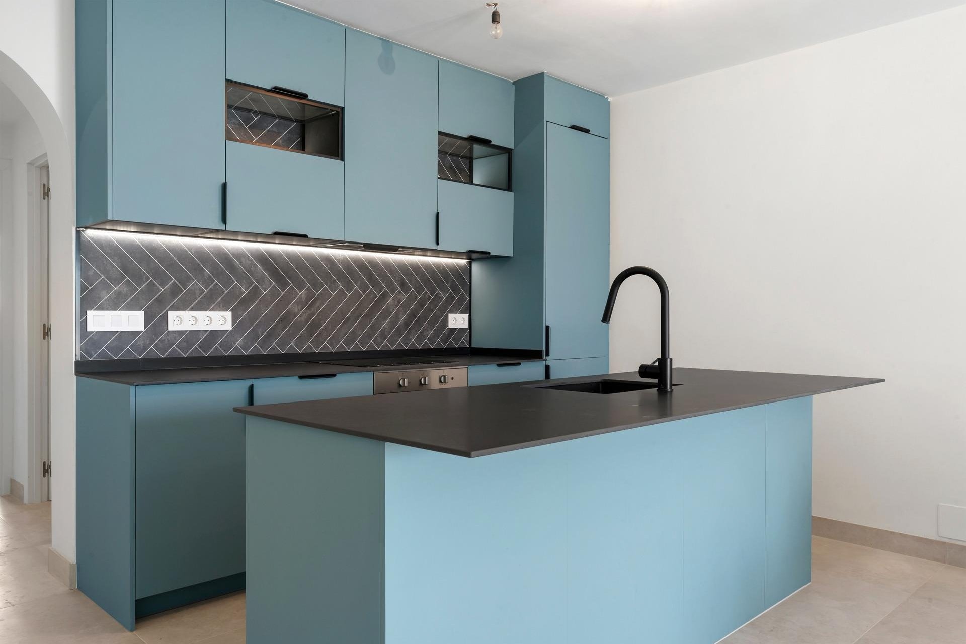 Revente - Apartment -
Marbella - Nueva Andalucia
