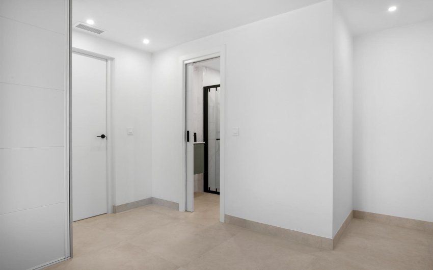 Revente - Apartment -
Marbella - Nueva Andalucia