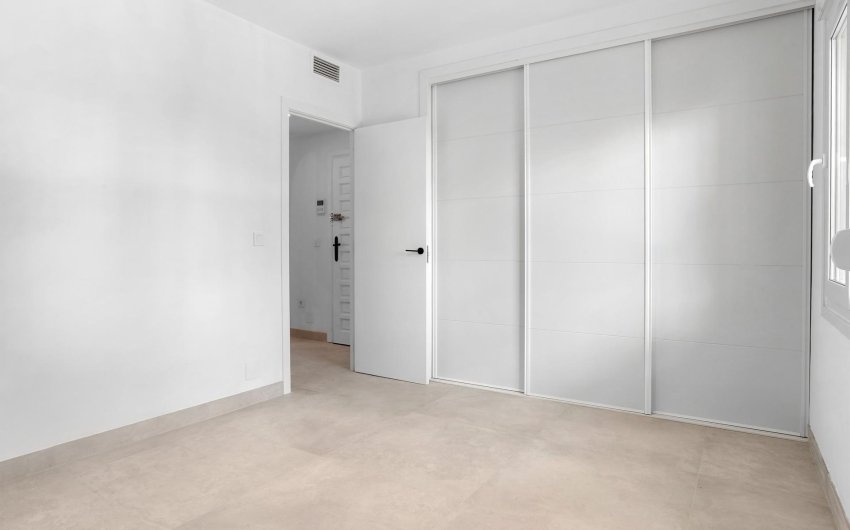 Revente - Apartment -
Marbella - Nueva Andalucia