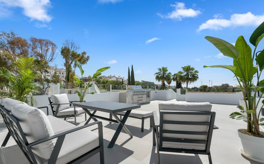 Revente - Apartment -
Marbella - Nueva Andalucía