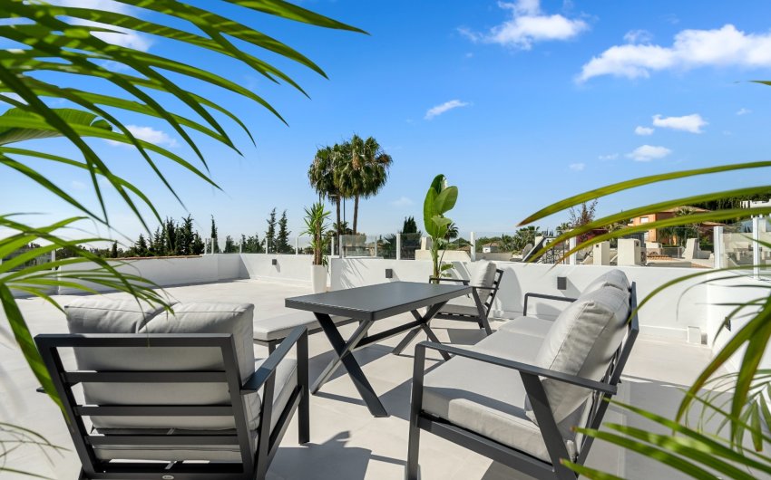 Revente - Apartment -
Marbella - Nueva Andalucía