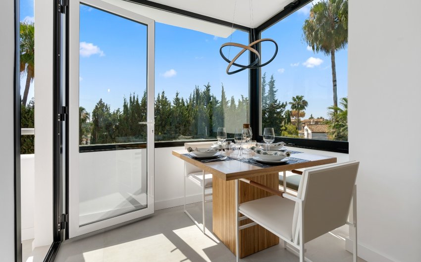 Revente - Apartment -
Marbella - Nueva Andalucía