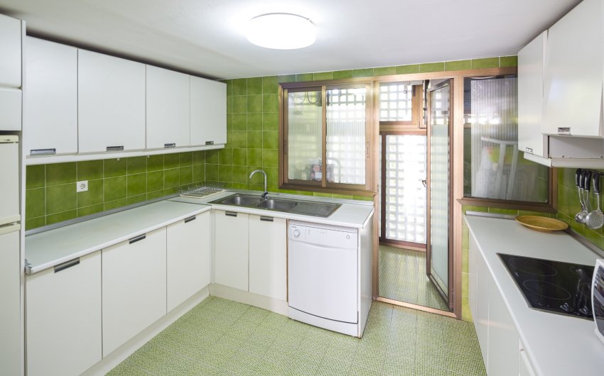 Revente - Apartment -
Marbella - Puerto Banús