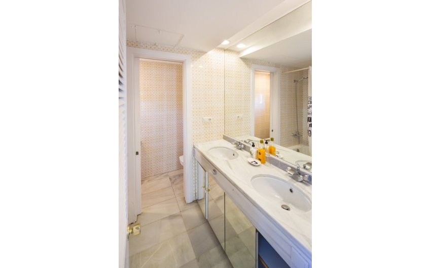 Revente - Apartment -
Marbella - Puerto Banús