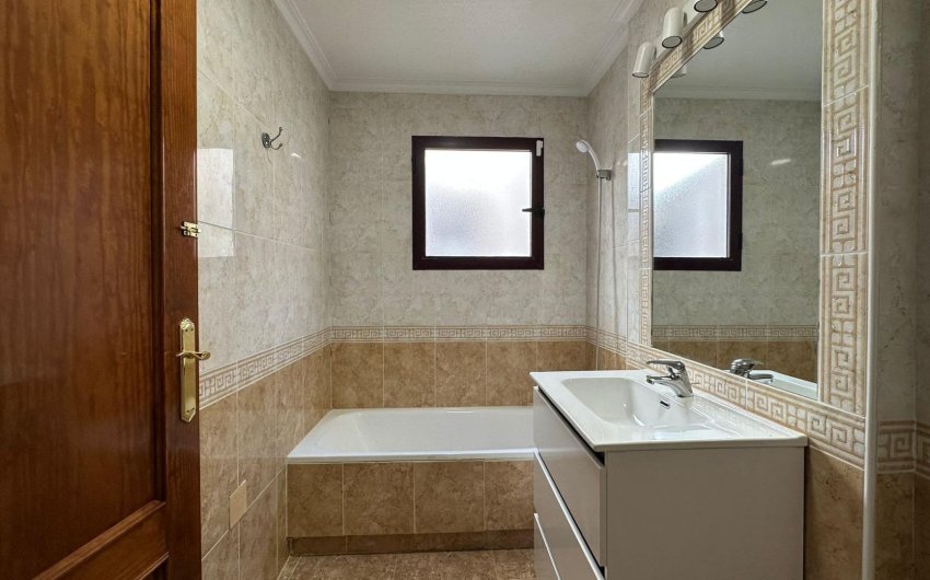 Revente - Apartment -
Orihuela Costa - Campoamor