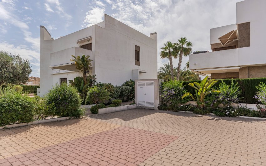 Revente - Apartment -
Orihuela Costa - La Zenia