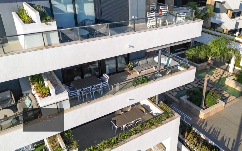 Revente - Apartment -
Orihuela Costa - La Zenia