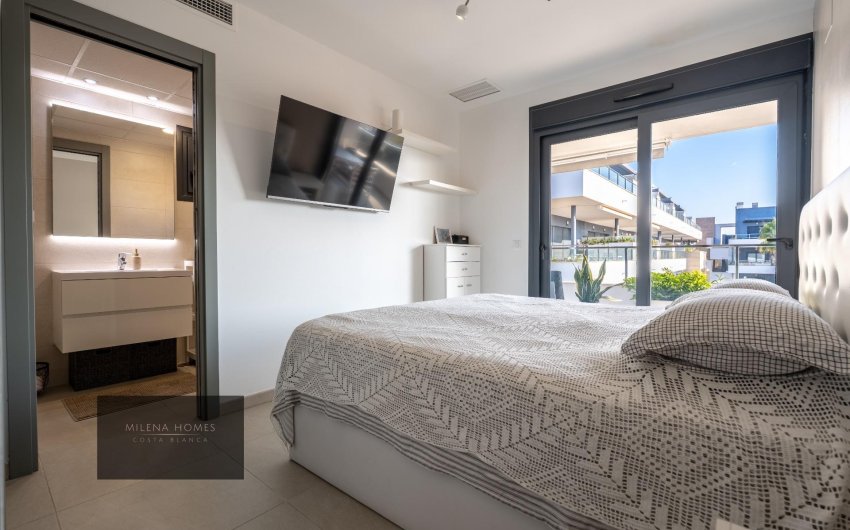 Revente - Apartment -
Orihuela Costa - La Zenia