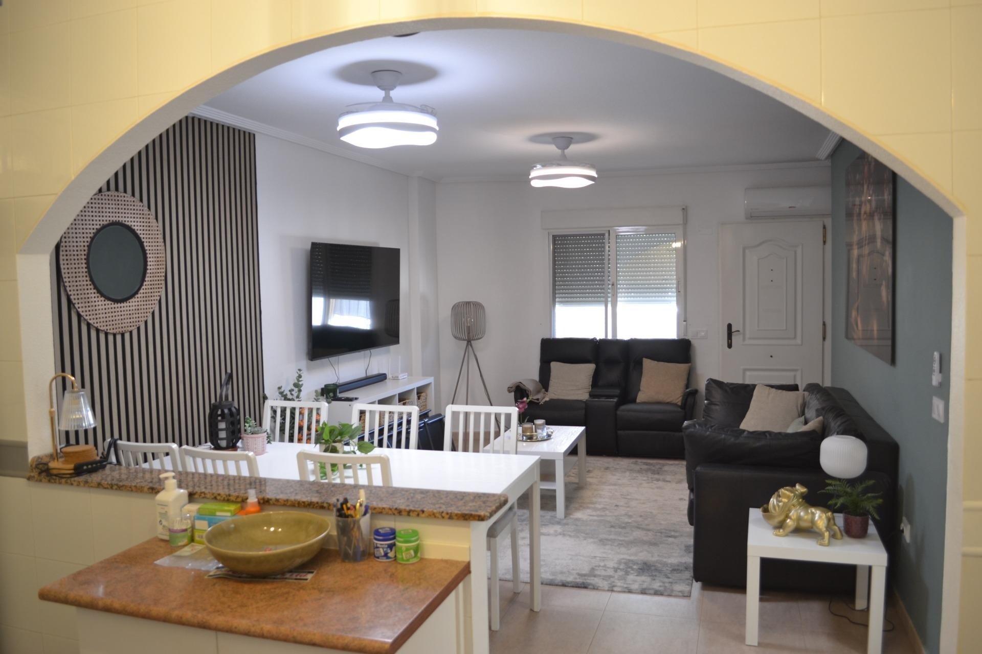 Revente - Apartment -
Orihuela Costa - Las Filipinas