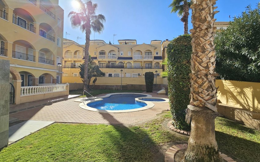 Revente - Apartment -
Orihuela Costa - Las Filipinas