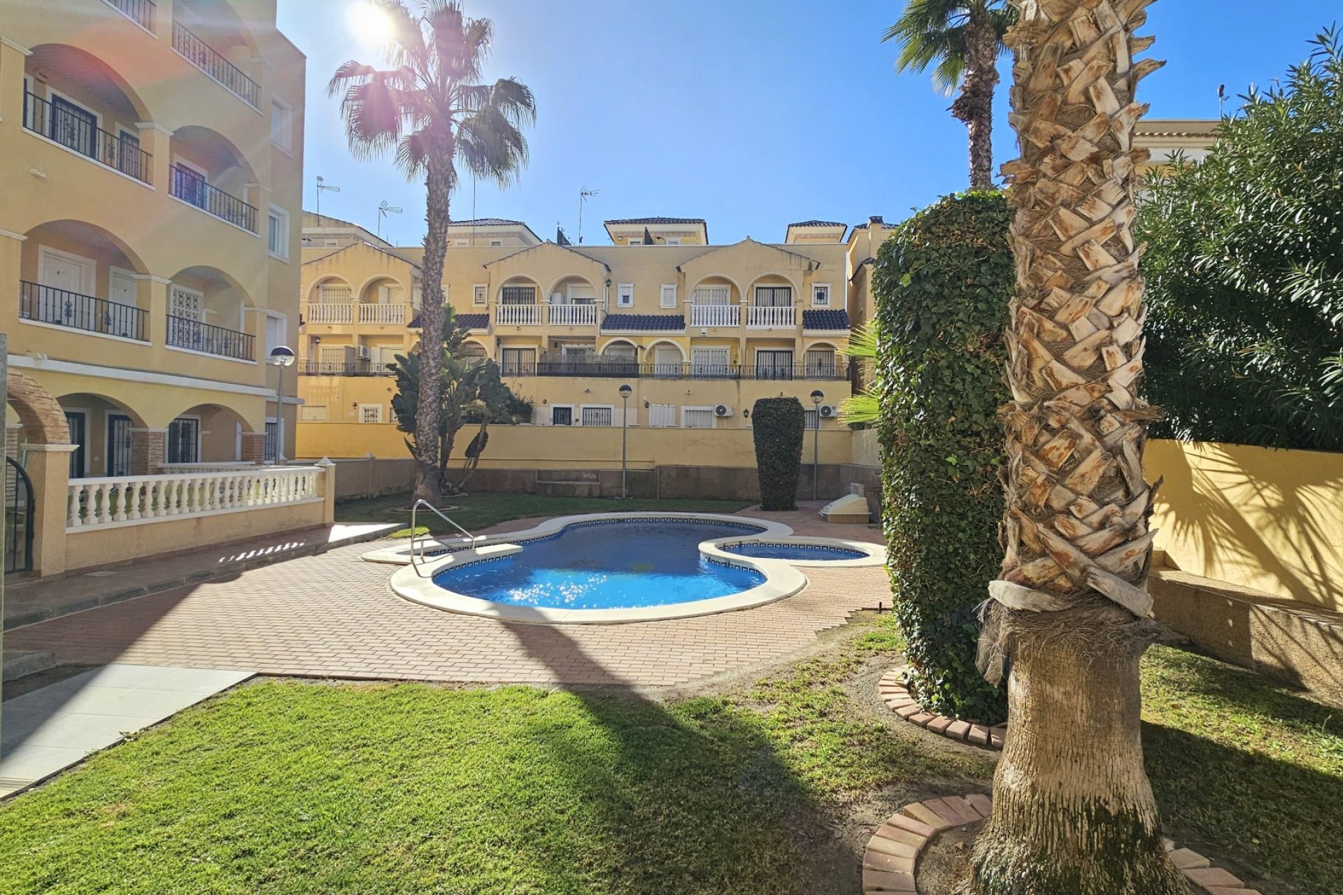 Revente - Apartment -
Orihuela Costa - Las Filipinas