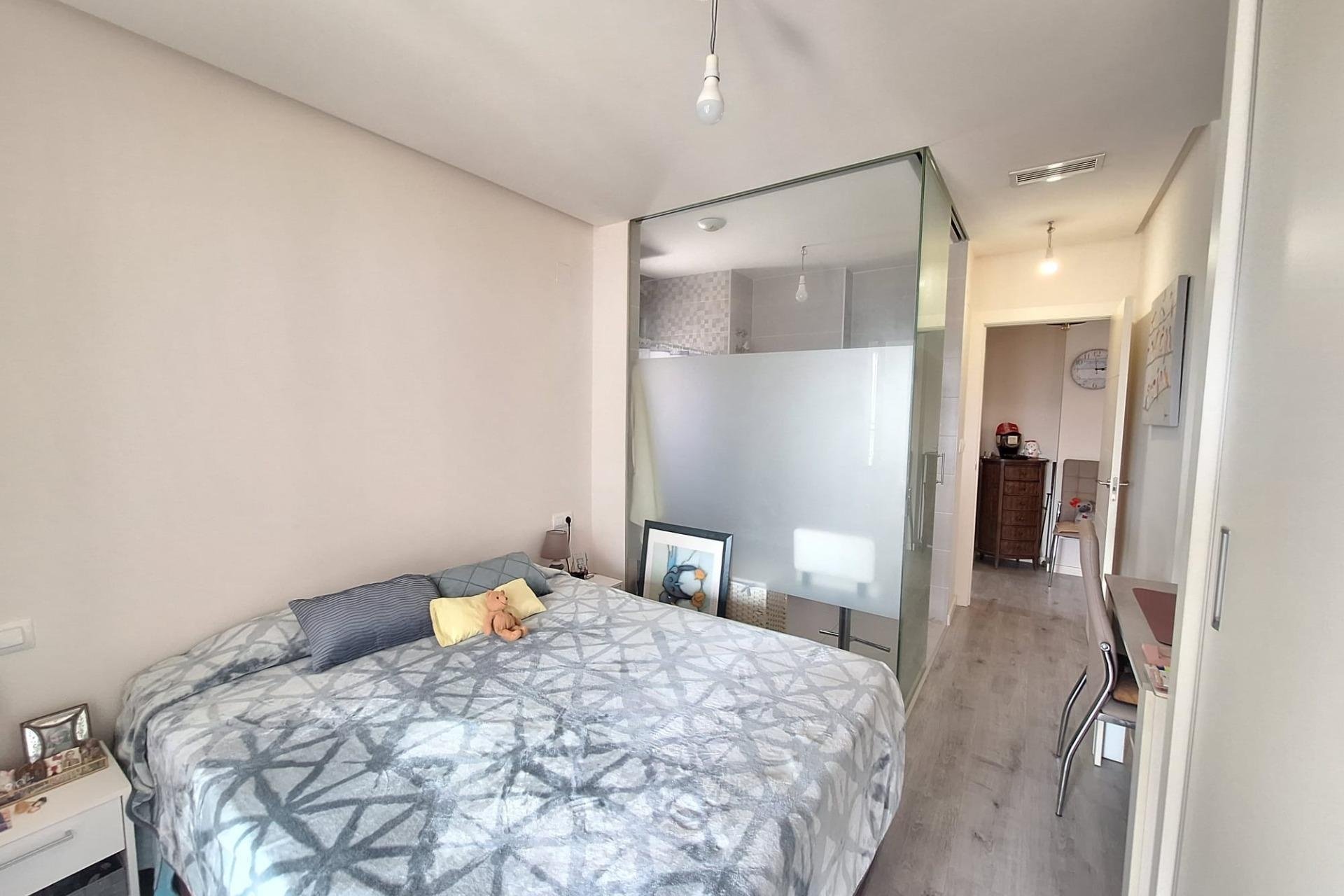 Revente - Apartment -
Orihuela Costa - Los Dolses