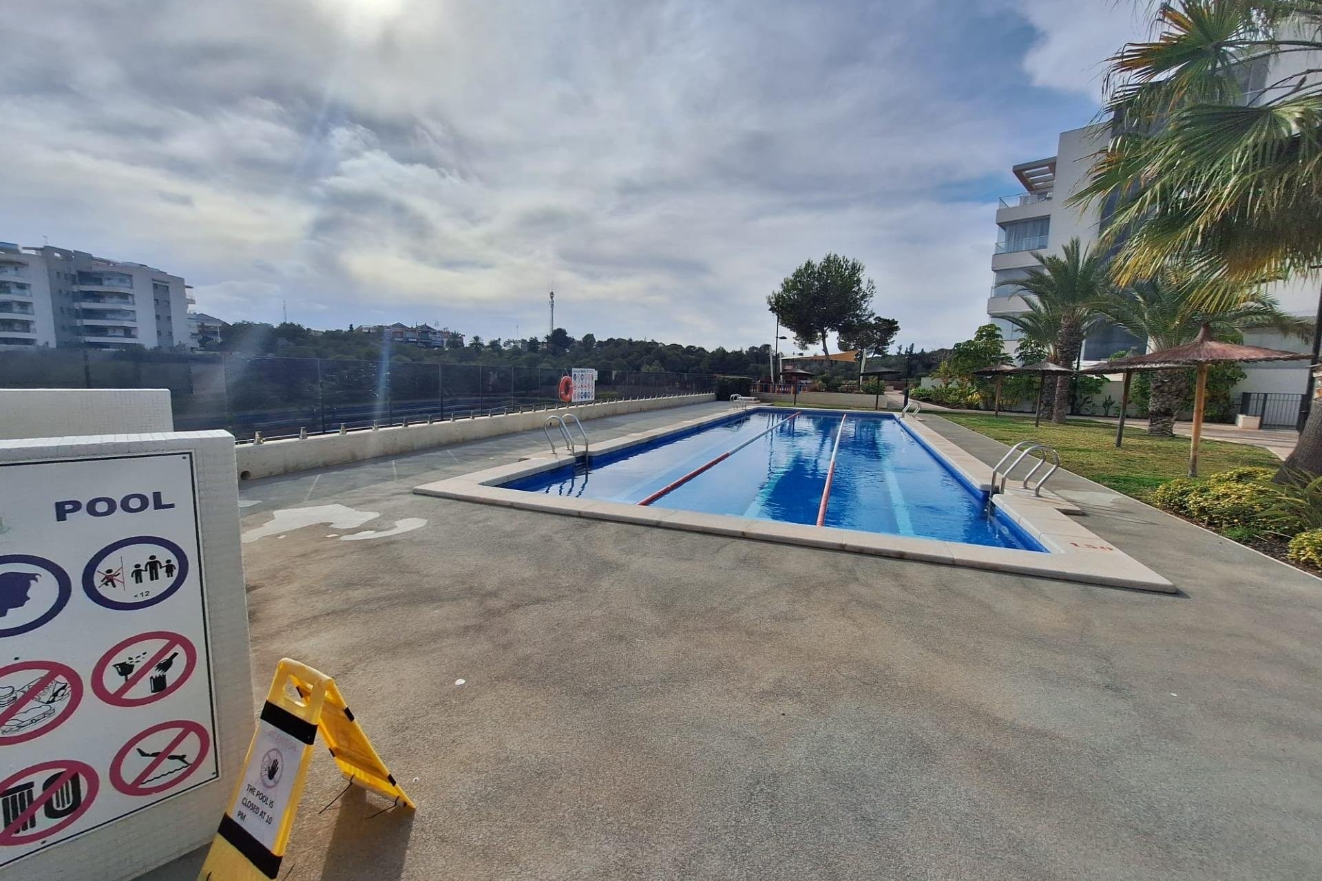 Revente - Apartment -
Orihuela Costa - Los Dolses