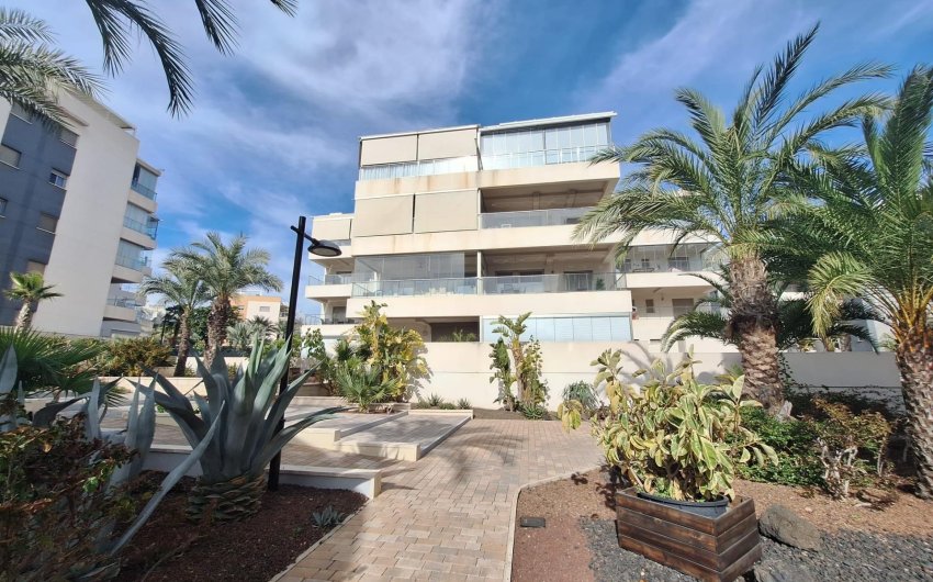 Revente - Apartment -
Orihuela Costa - Los Dolses