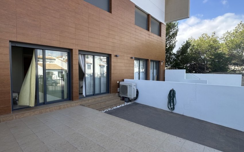 Revente - Apartment -
Orihuela Costa - Villamartín