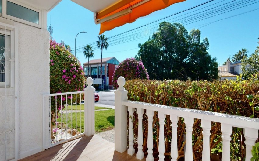 Revente - Apartment -
Orihuela Costa - Villamartín