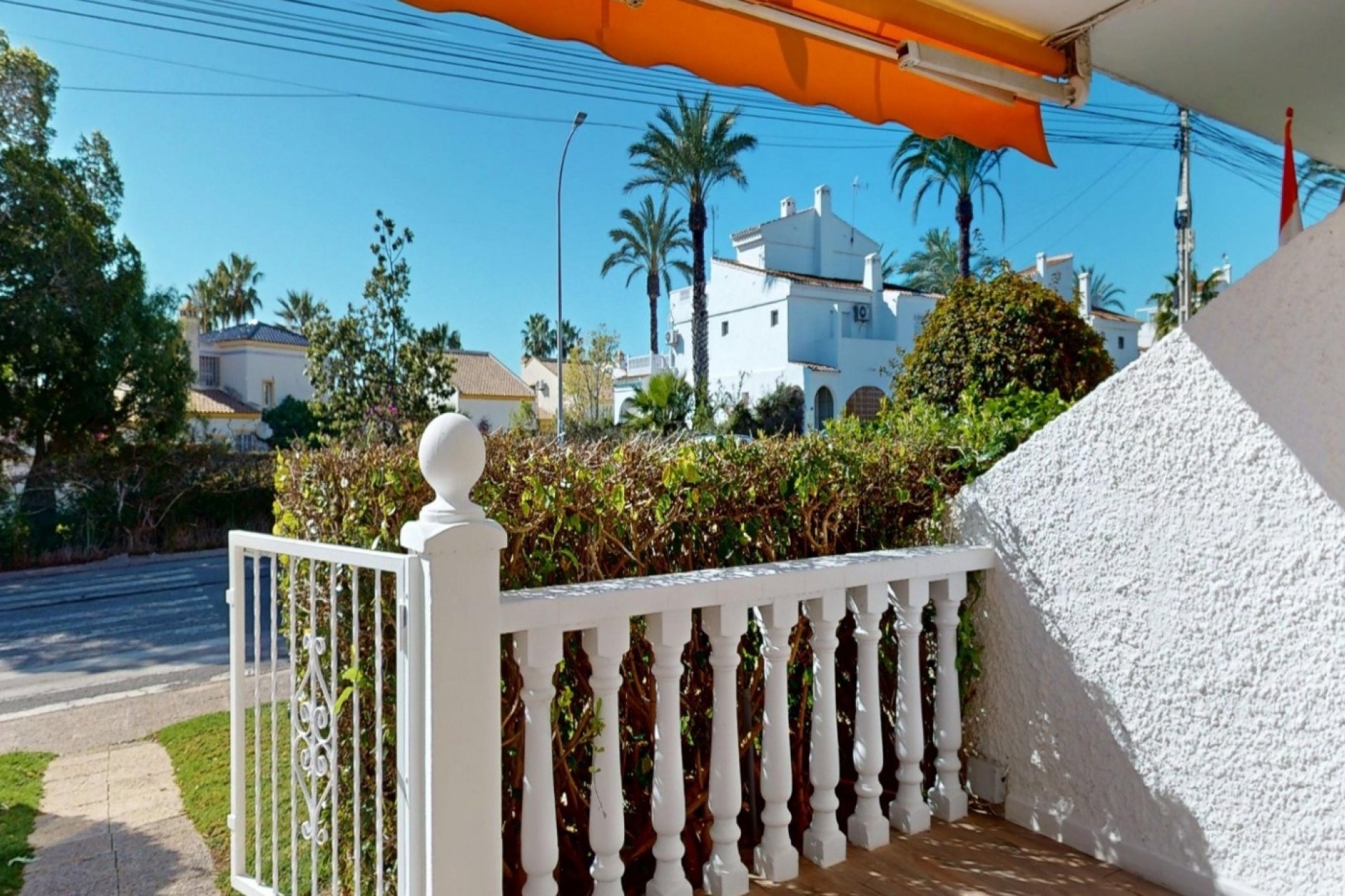 Revente - Apartment -
Orihuela Costa - Villamartín