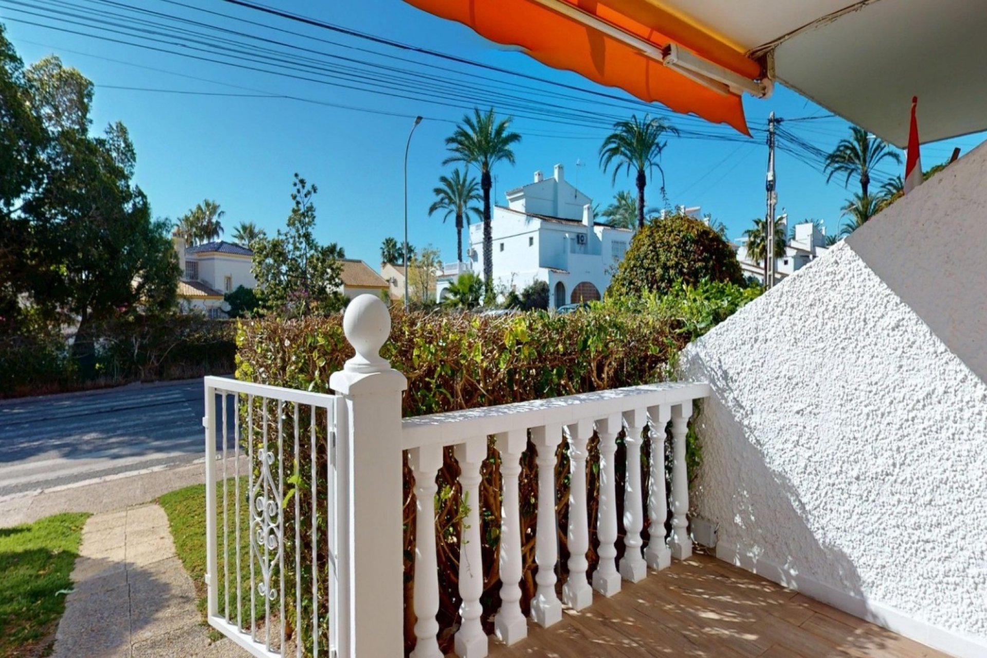 Revente - Apartment -
Orihuela Costa - Villamartín