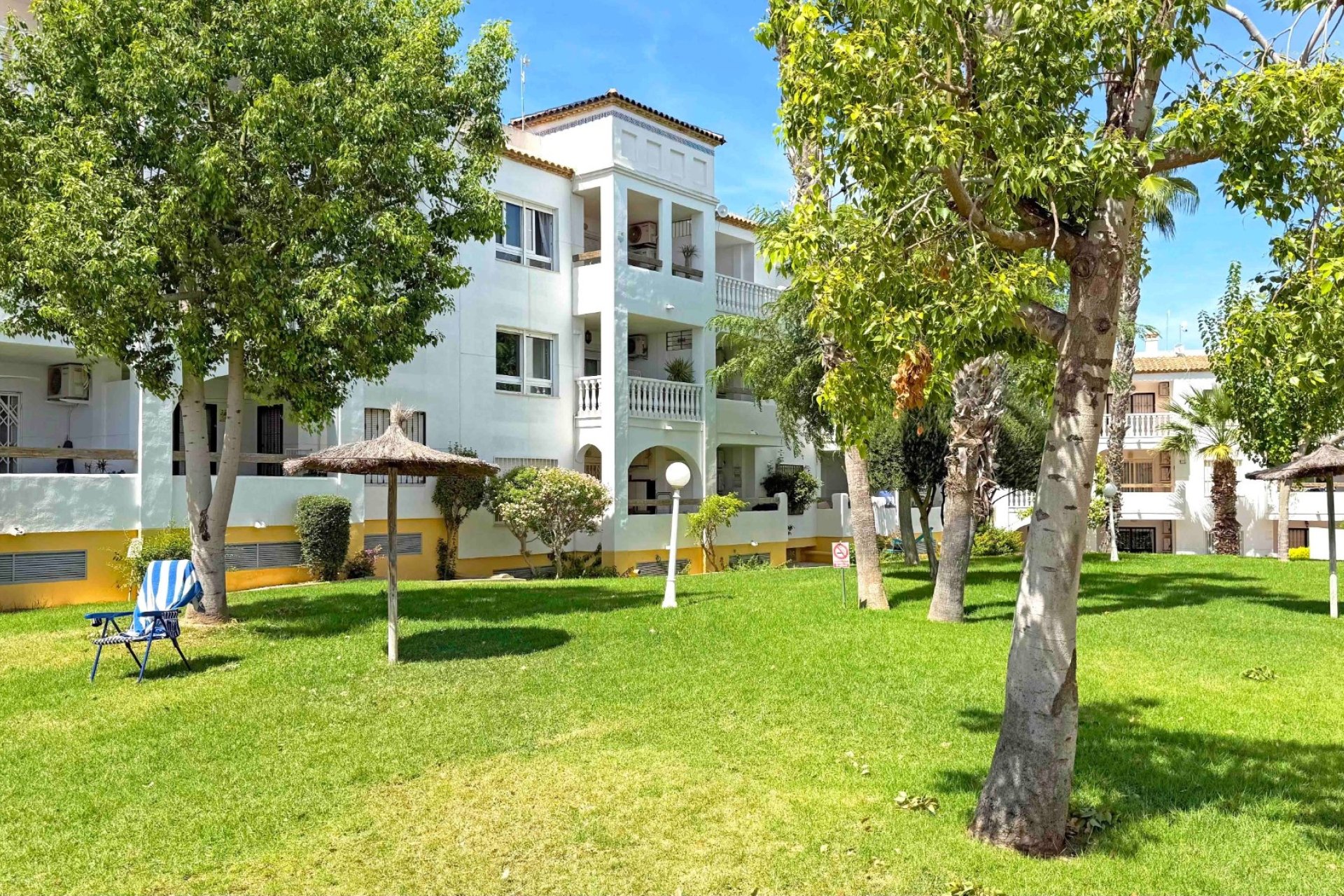 Revente - Apartment -
Orihuela Costa - Villamartín