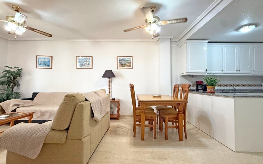 Revente - Apartment -
Orihuela Costa - Villamartín