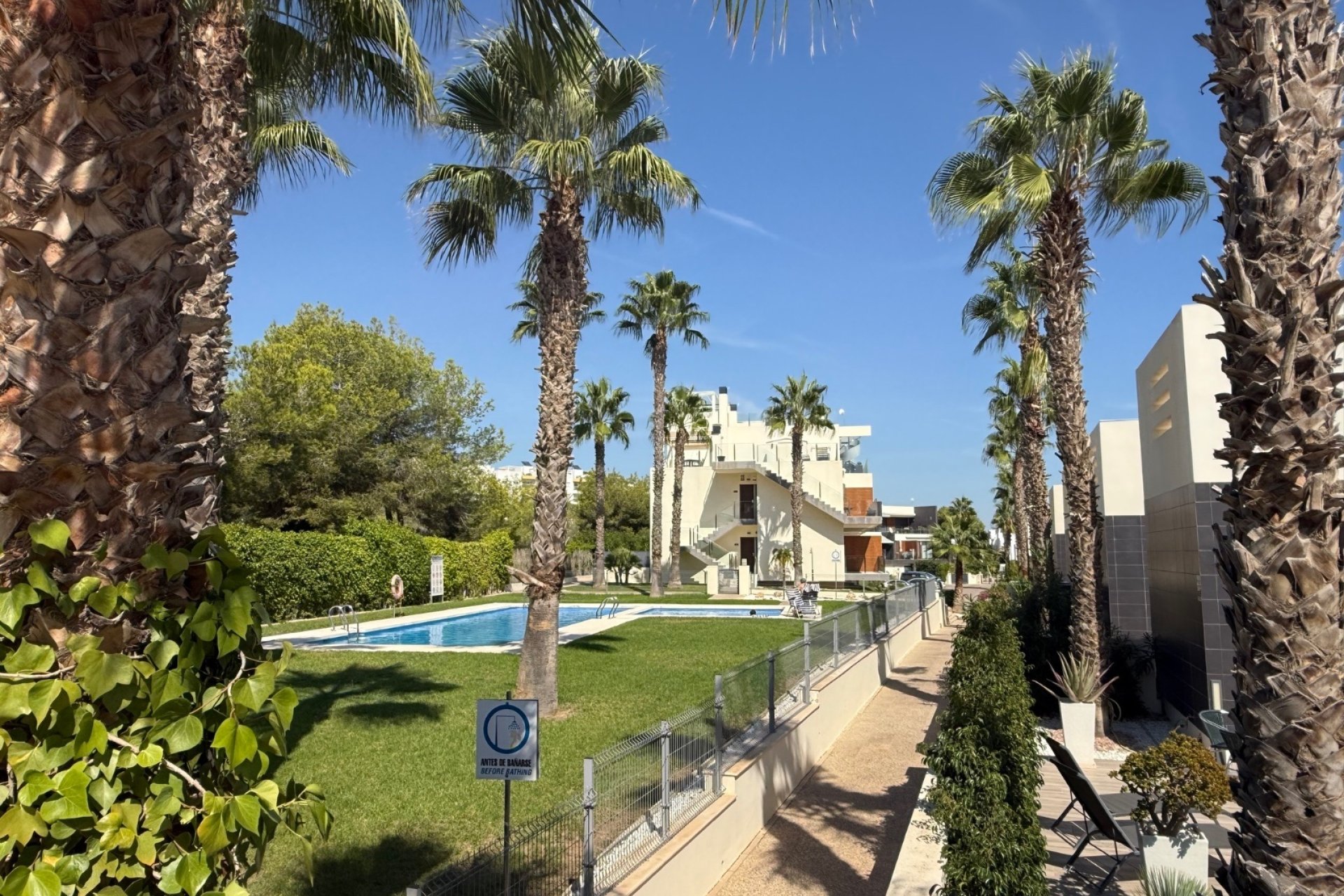 Revente - Apartment -
Orihuela Costa - Villamartín