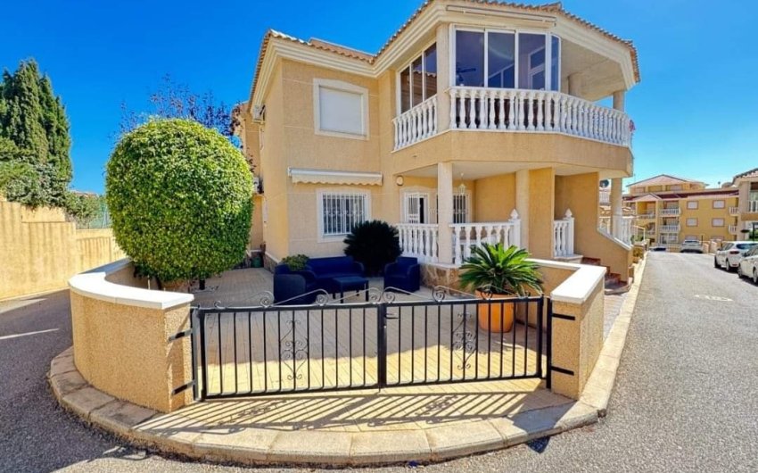 Revente - Apartment -
Orihuela Costa - Villamartín