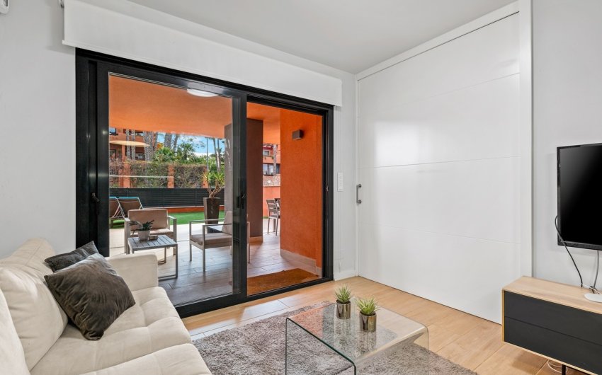 Revente - Apartment -
Orihuela Costa - Villamartín