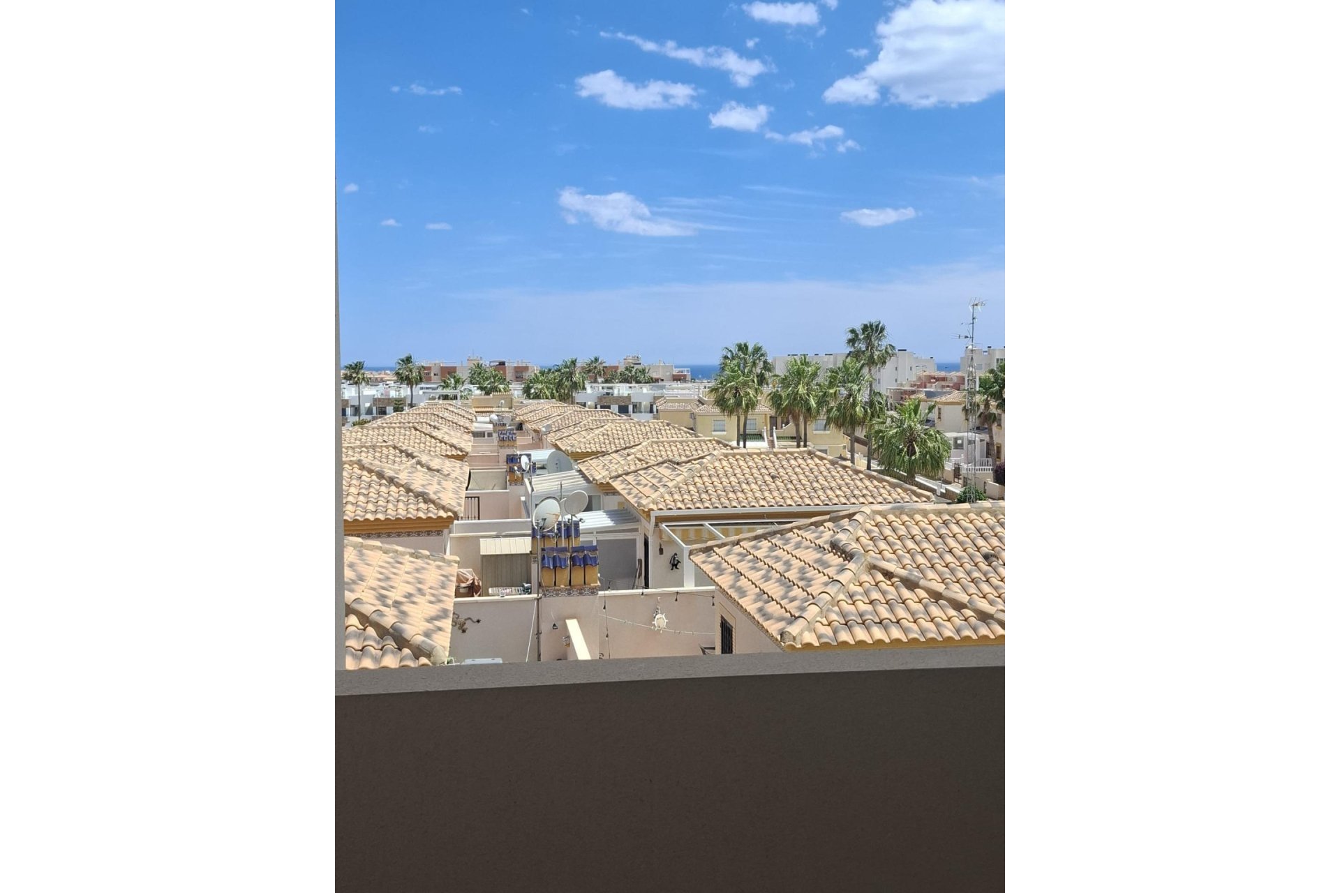 Revente - Apartment -
Orihuela Costa - Villamartín