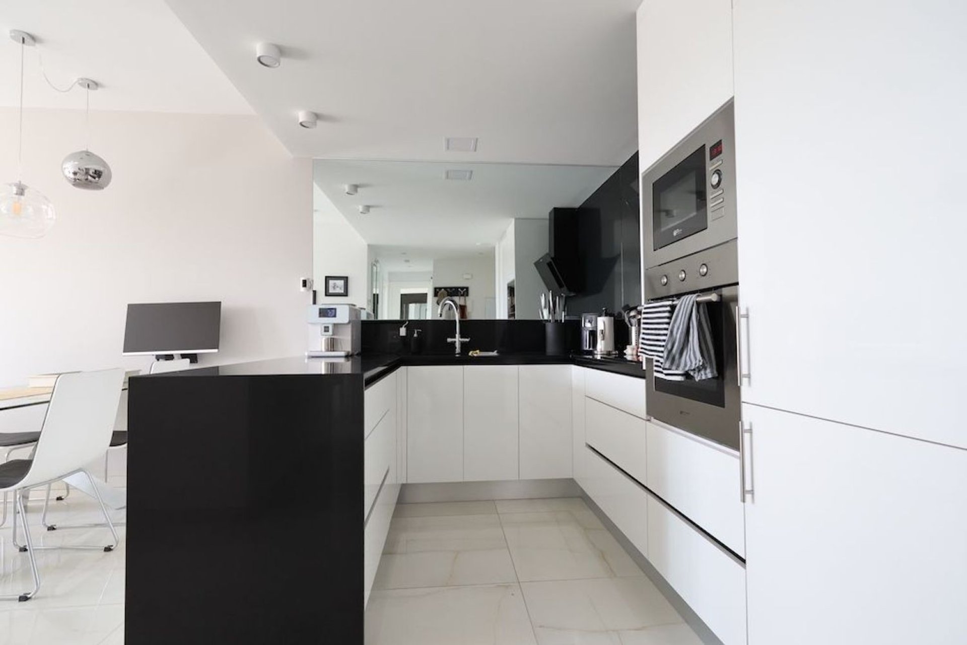 Revente - Apartment -
Orihuela Costa