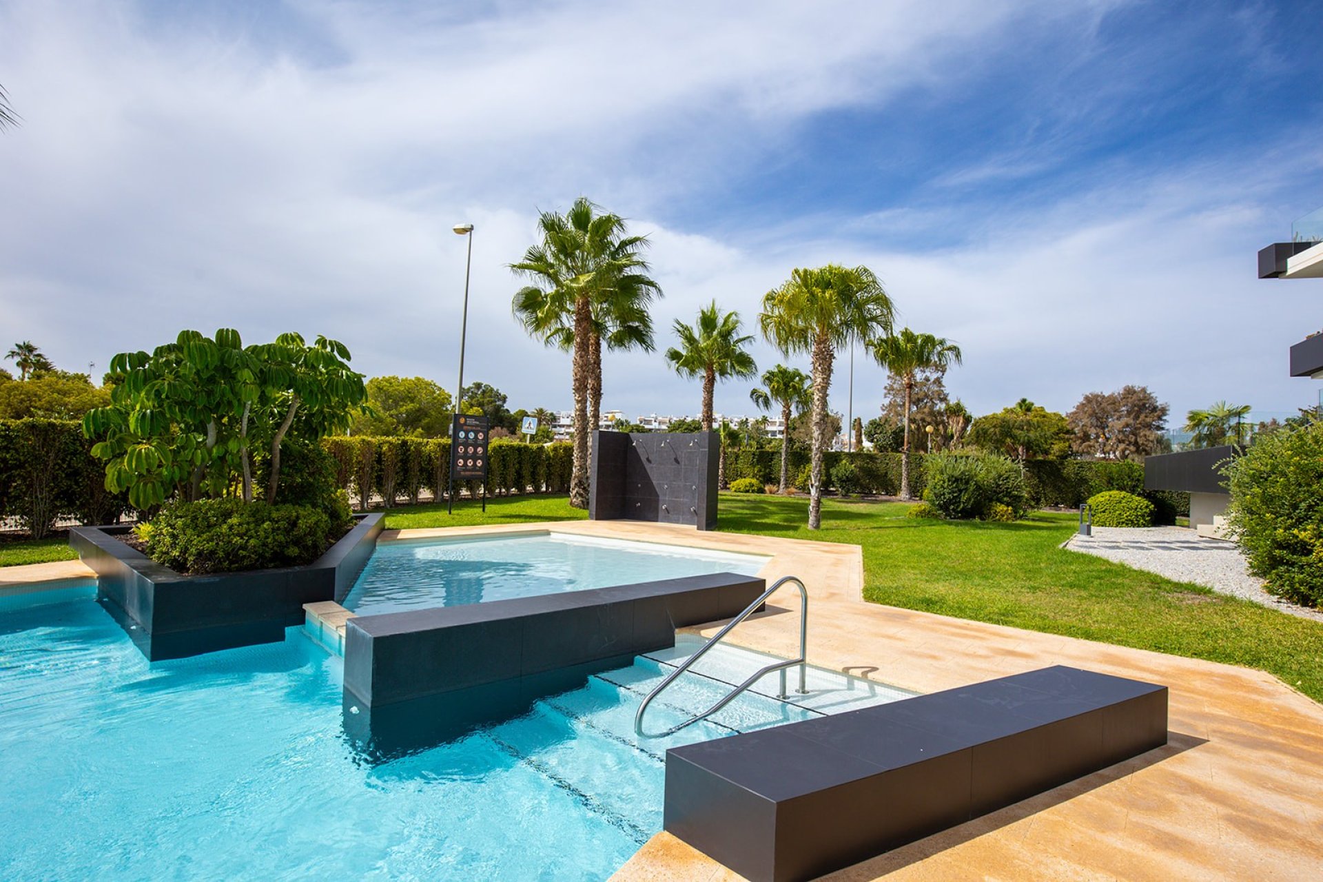 Revente - Apartment -
Orihuela Costa