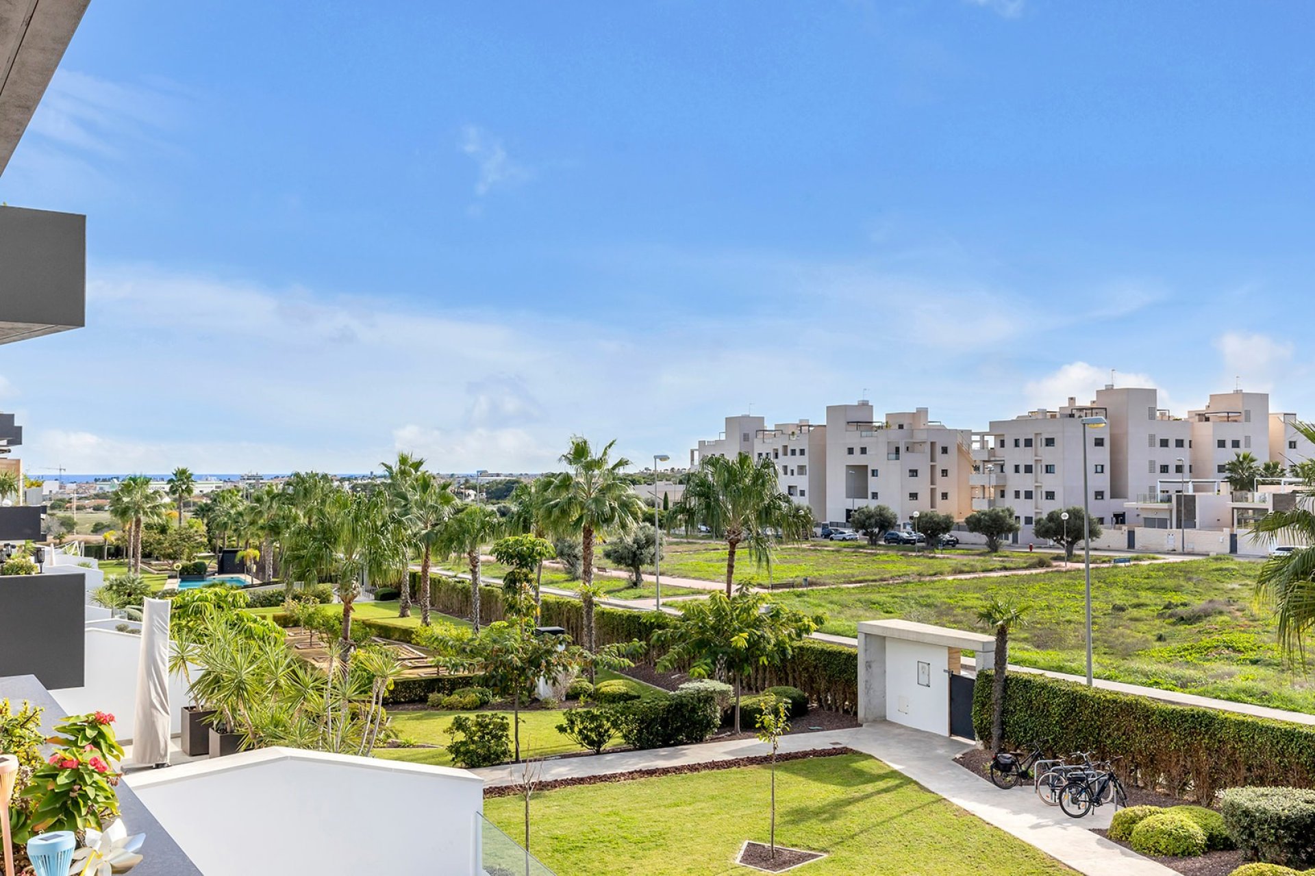Revente - Apartment -
Orihuela Costa