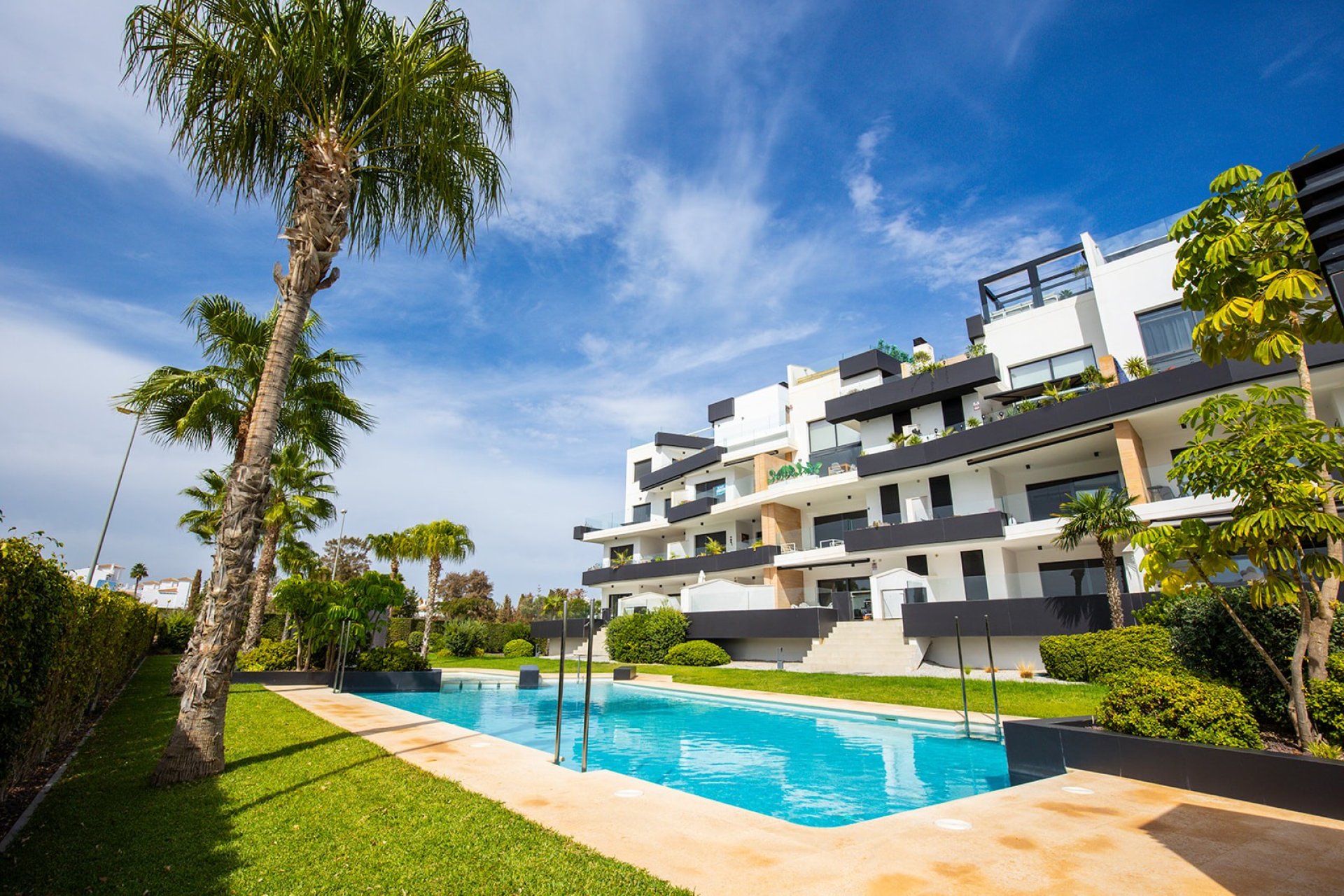 Revente - Apartment -
Orihuela Costa