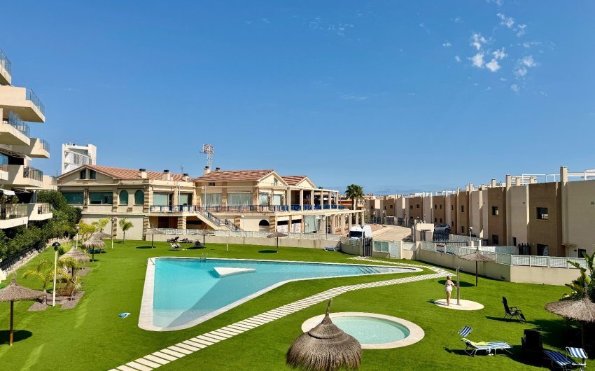Revente - Apartment -
Orihuela - Inland
