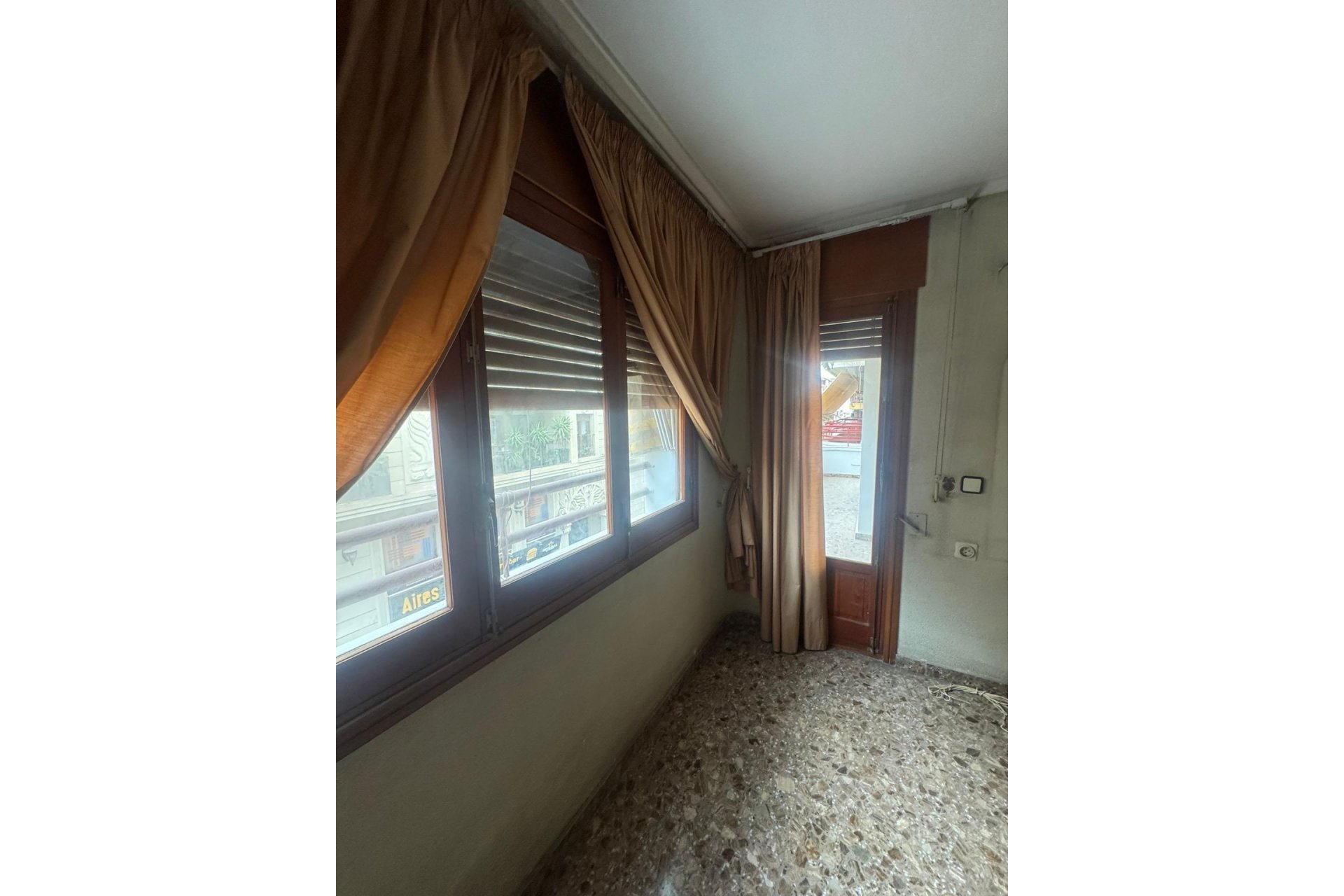 Revente - Apartment -
Orihuela - Zona Centro