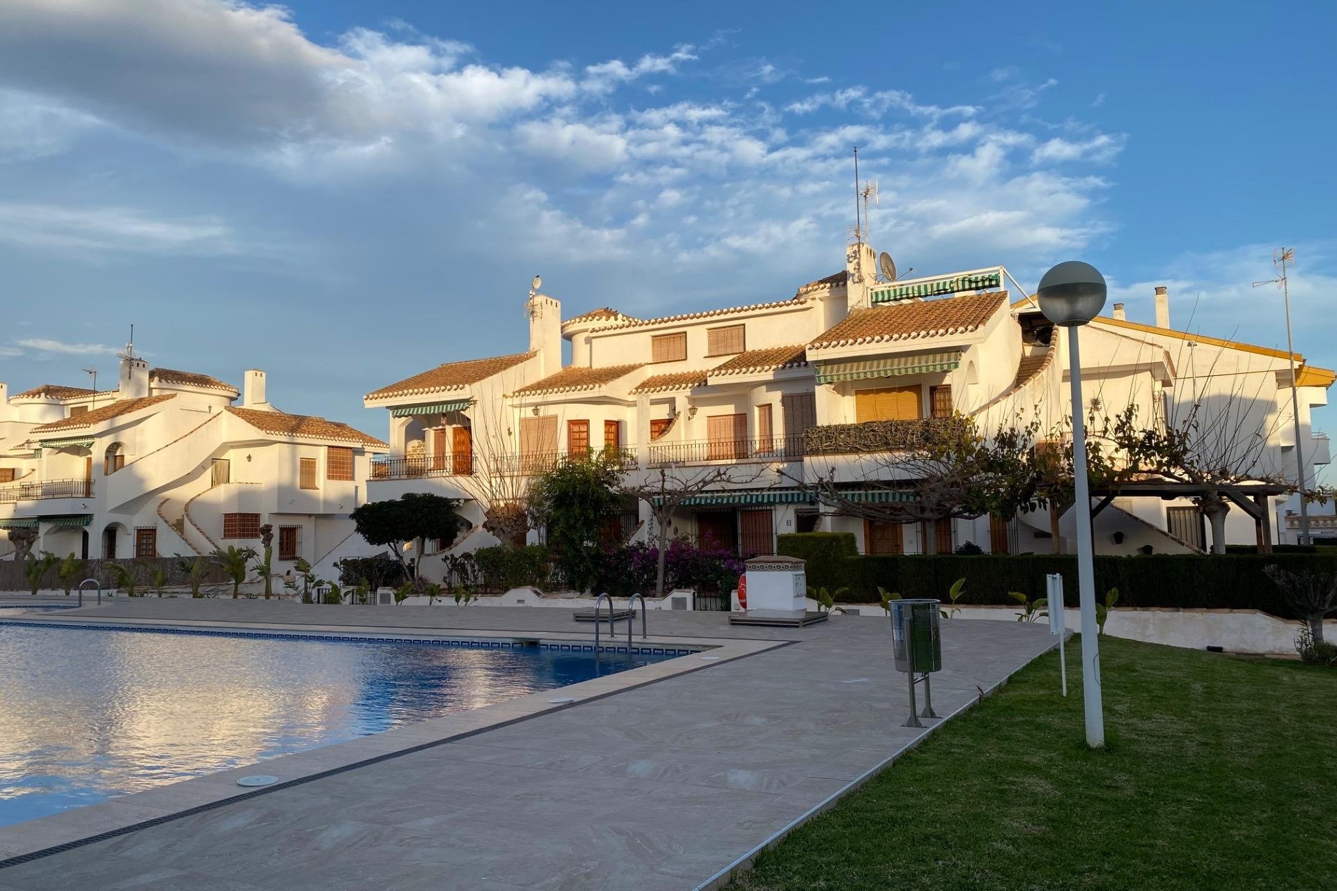 Revente - Apartment -
Pilar de la Horadada - Torre De La Horadada