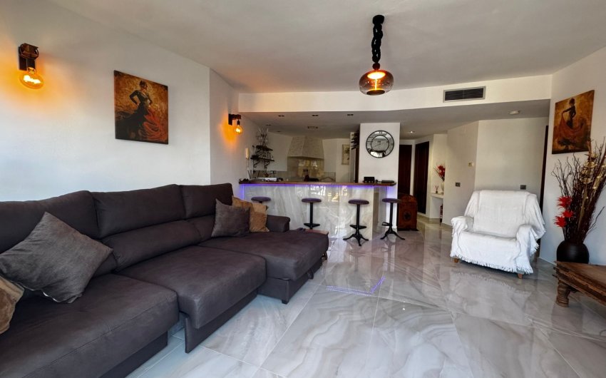 Revente - Apartment -
Punta Prima