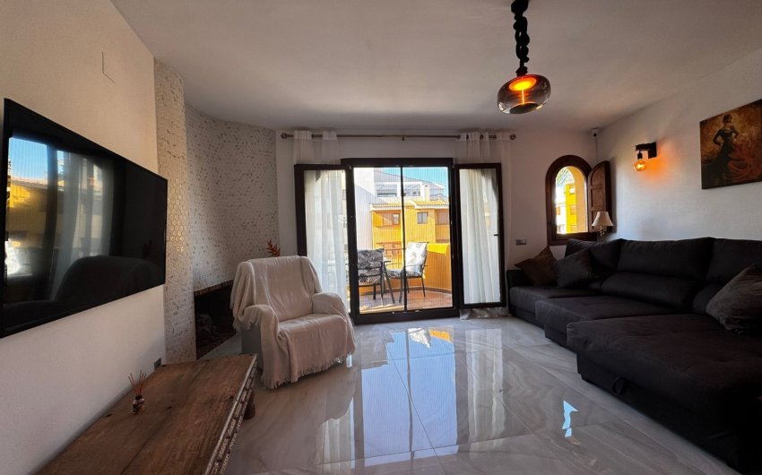 Revente - Apartment -
Punta Prima