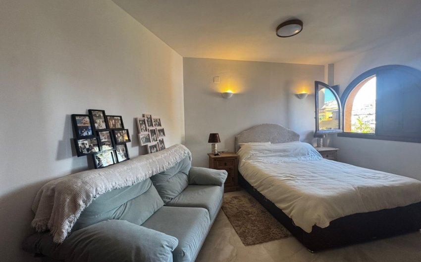 Revente - Apartment -
Punta Prima