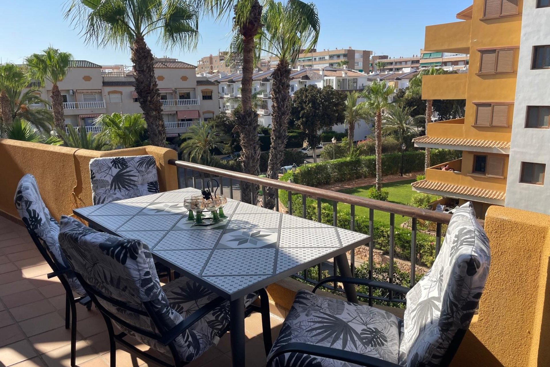 Revente - Apartment -
Punta Prima