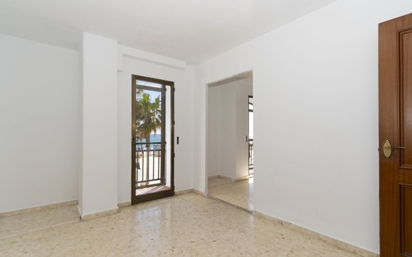 Revente - Apartment -
San Luis de Sabinillas - Costa del Sol