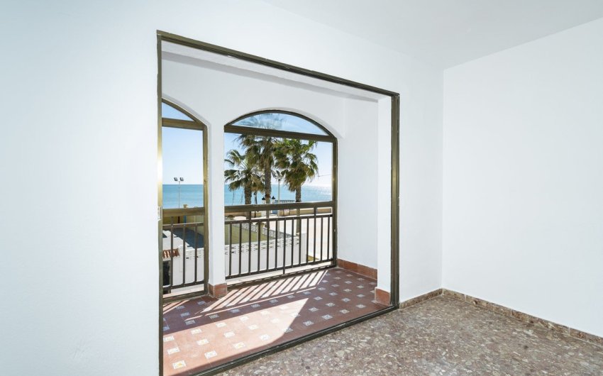 Revente - Apartment -
San Luis de Sabinillas - Costa del Sol