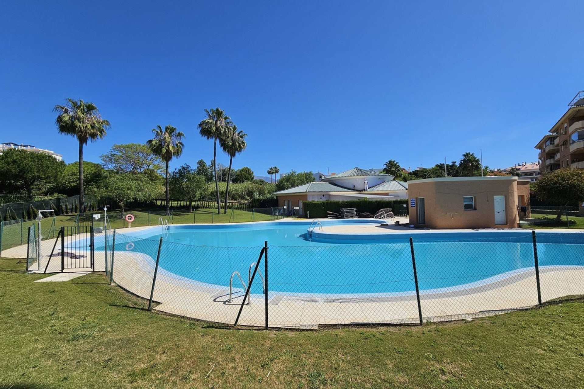 Revente - Apartment -
San Luis de Sabinillas - Costa del Sol