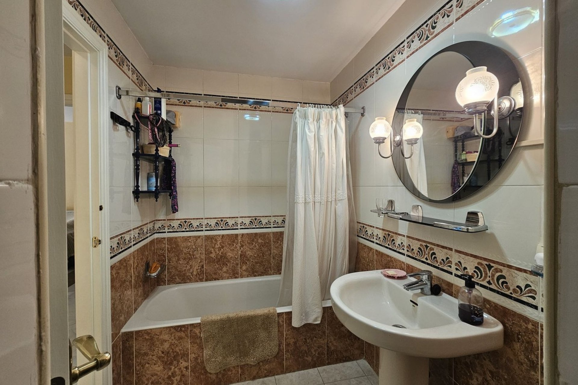 Revente - Apartment -
San Luis de Sabinillas - Costa del Sol