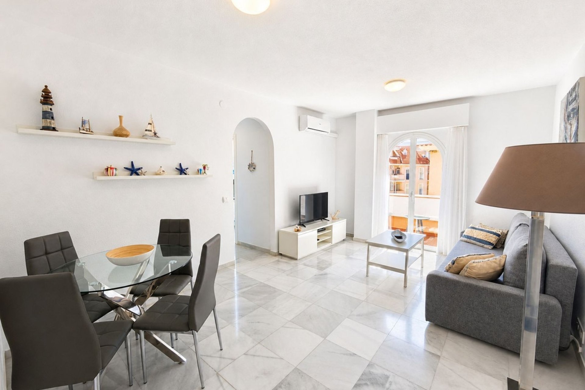 Revente - Apartment -
San Luis de Sabinillas - Costa del Sol