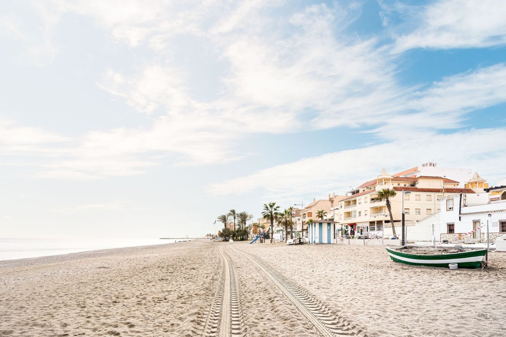 Revente - Apartment -
San Luis de Sabinillas - Costa del Sol